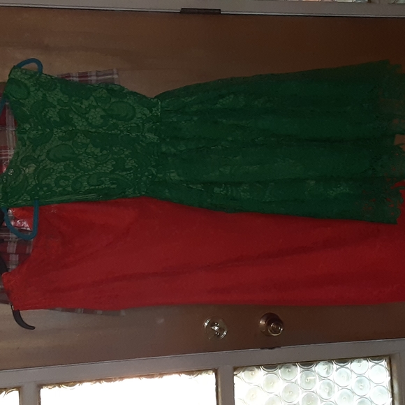 Set of two women's cocktail dresses green and red. XL - Picture 7 of 7